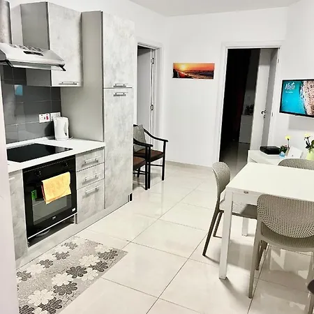 Acogedora Doble O Sencilla En Apartamento Compartido Malta Zona Centrica *